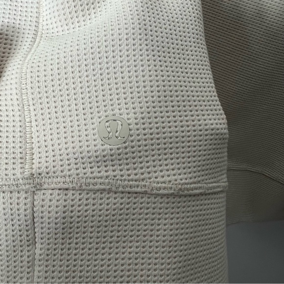 Lululemon Mens Cream Textured Crewneck Long Sleeve Pullover Shirt Size Med 18 - Picture 6 of 11